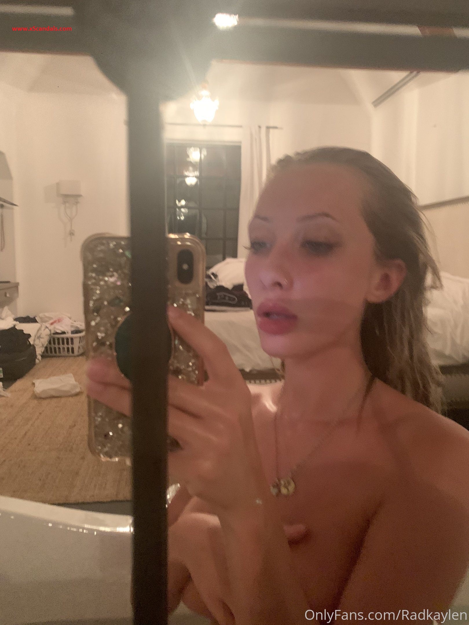 THE_NAKED_PHILANTHROPIST_lilearthangelk_RadKaylen_social_media_koala_whore_Pic_81.jpg